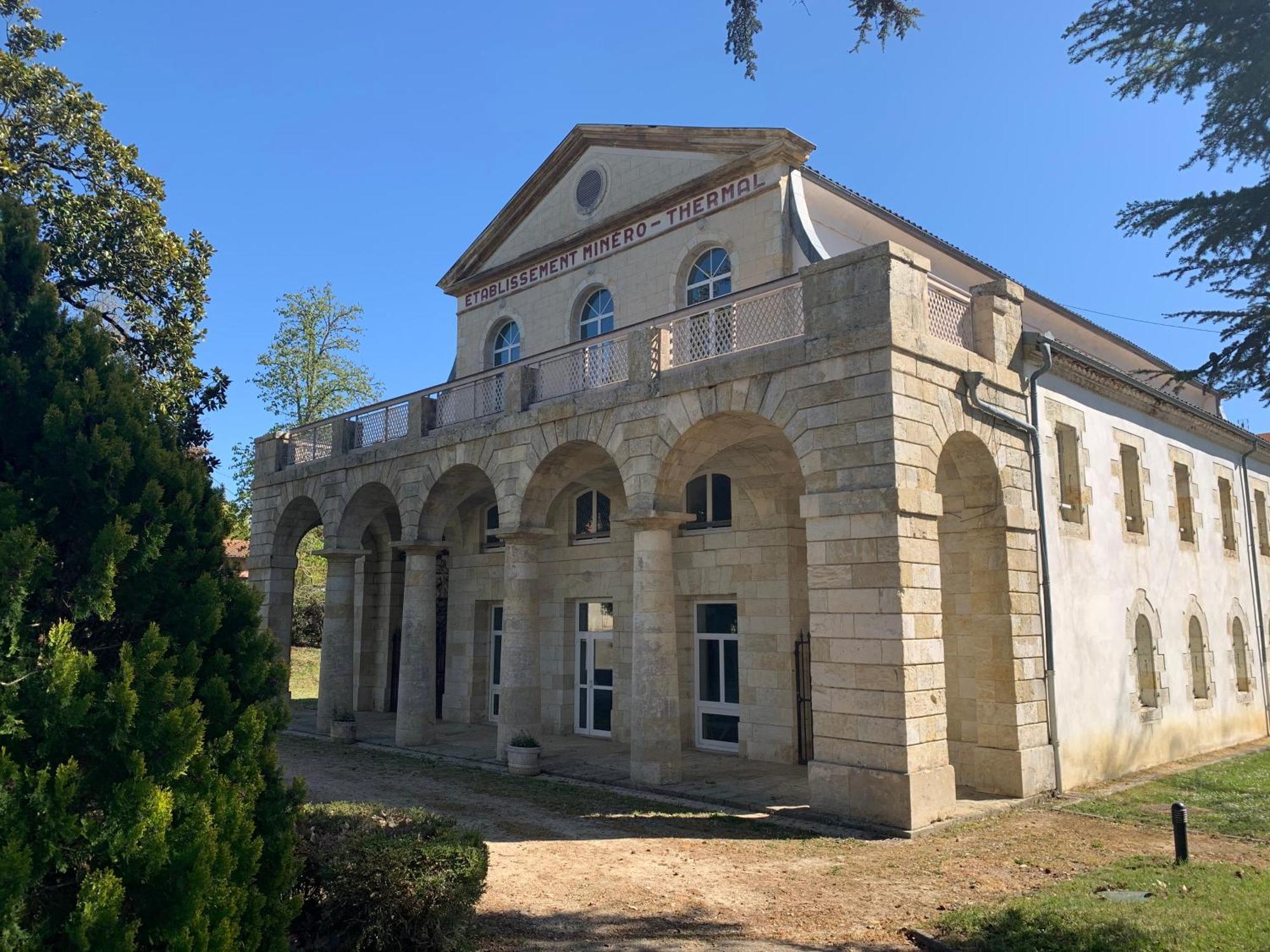 Residence "Les Fontaines" Des Thermes De Castéra-Verduzan Exterior photo
